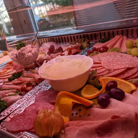 Zur Schanze Holtgast-apen 2* Apen