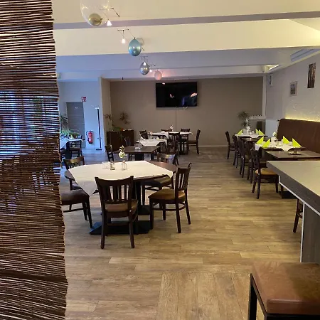 Zur Schanze Holtgast-apen Hotel