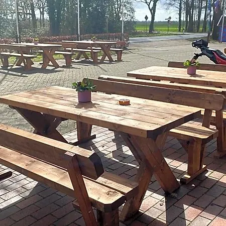 Szálloda Zur Schanze Holtgast-apen Apen